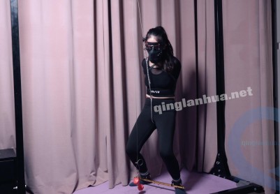 【PlotBound】（微剧情）女白领的特别健身课程（第二集）:“深入”的训练计划——艰难且折磨的盆底肌训练（Y钩负重/视听全封闭/5cm泡沫球堵嘴/阻氧面罩/电击胸垫/“深度”按摩